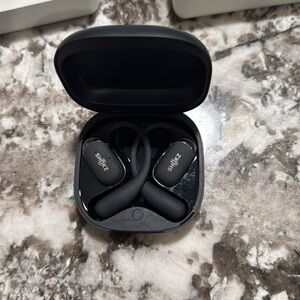 Shokz Openfit 2 headphones/ear buds in black
